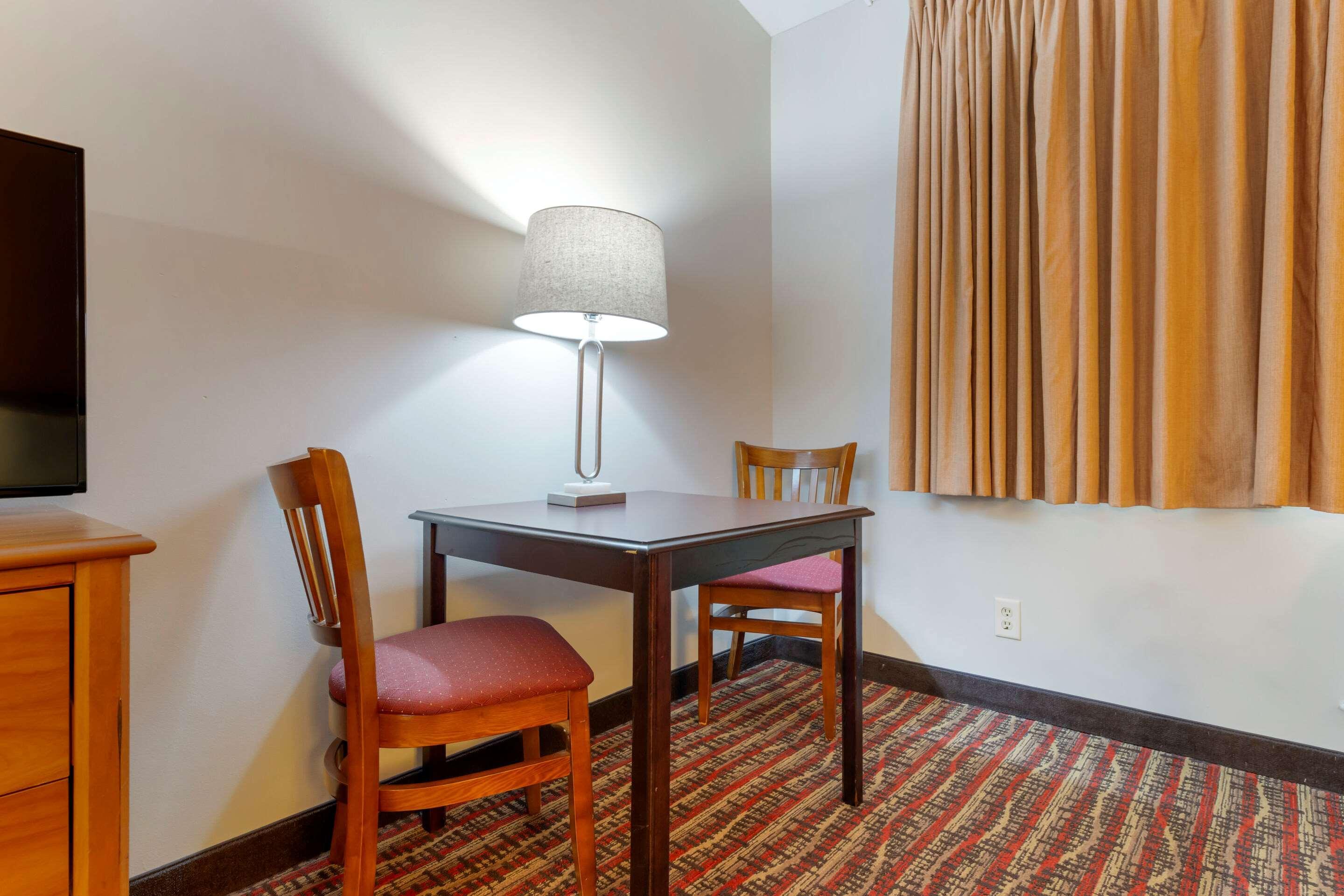 Econo Lodge Lakeview Маркет Екстериор снимка