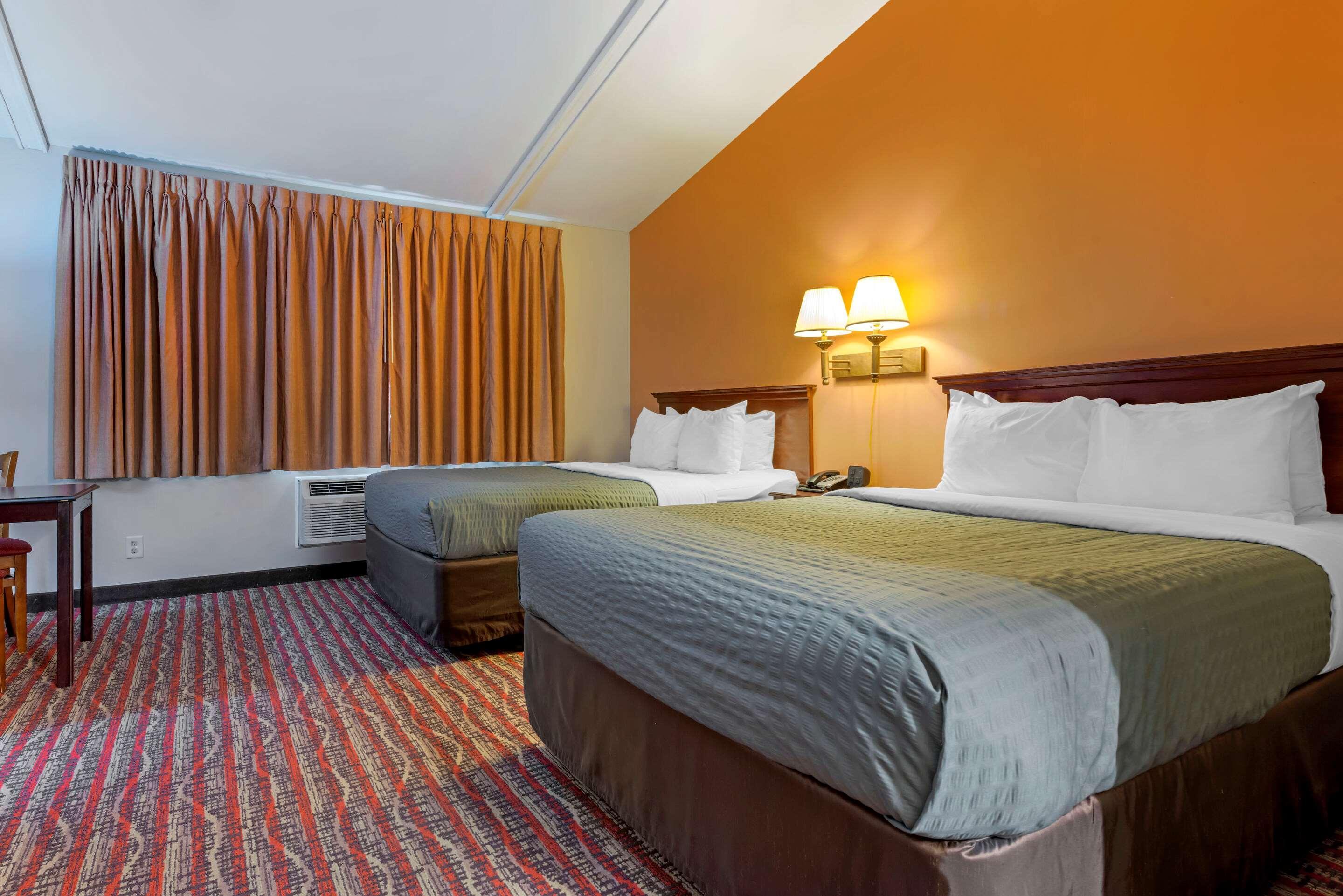 Econo Lodge Lakeview Маркет Екстериор снимка