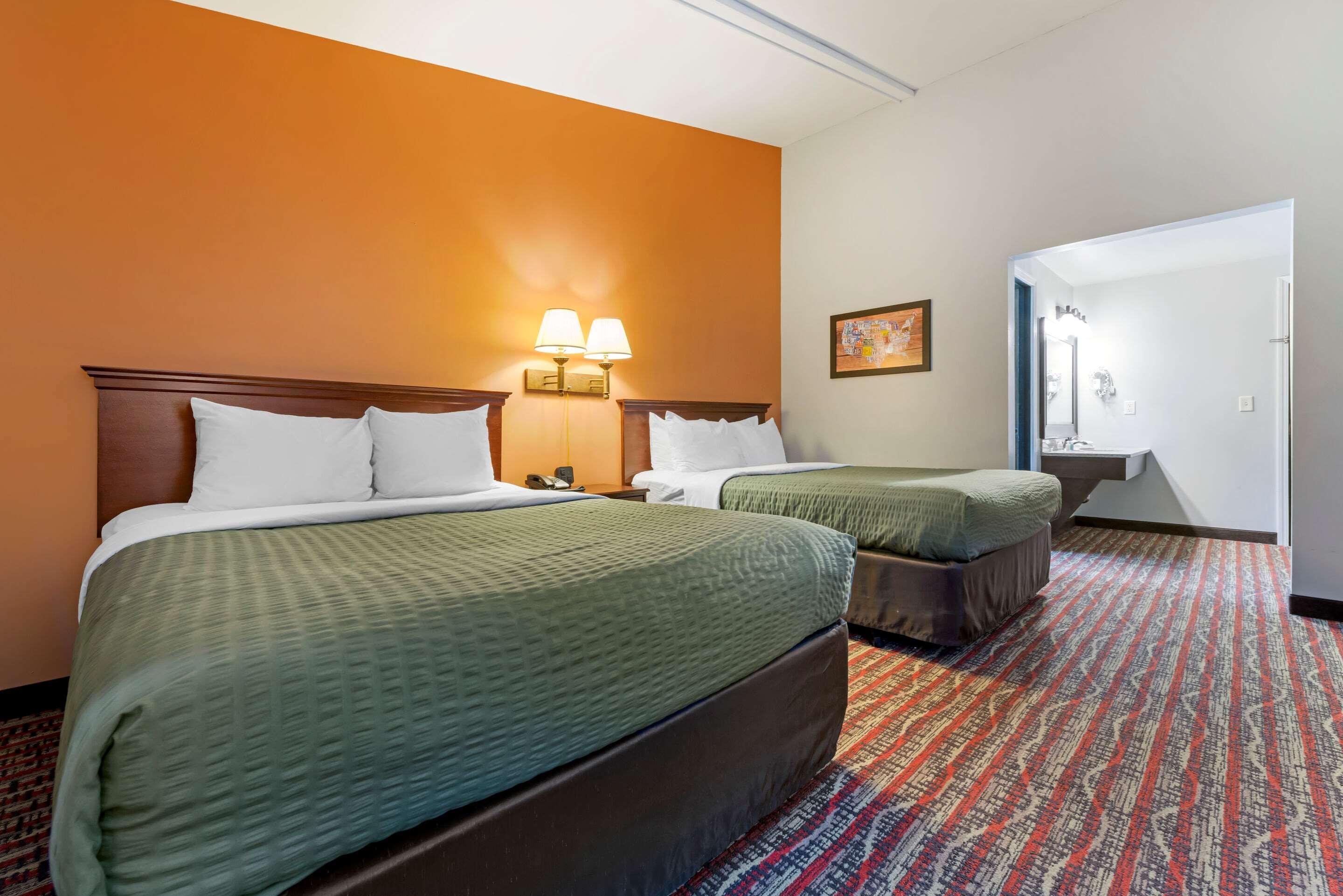 Econo Lodge Lakeview Маркет Екстериор снимка