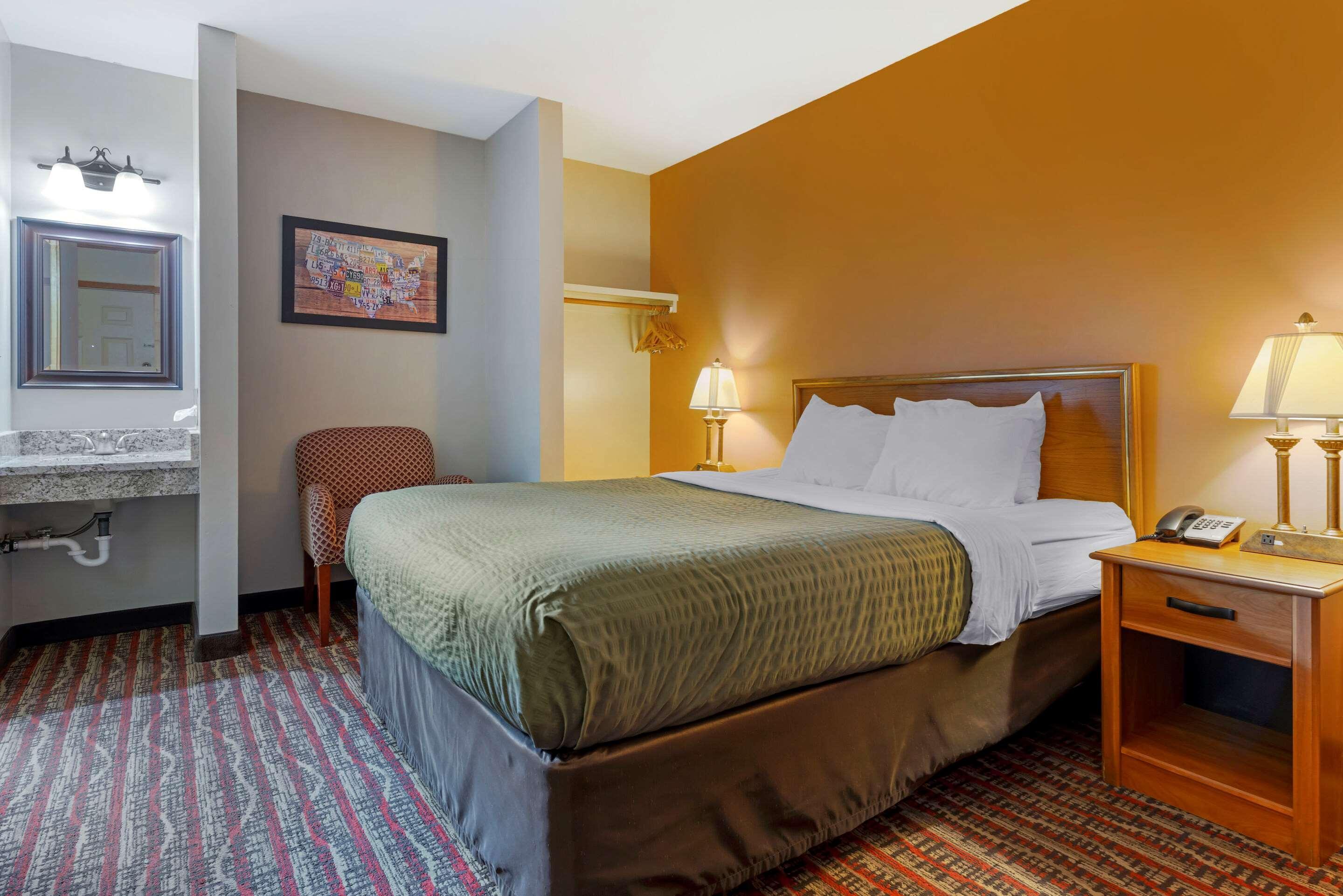 Econo Lodge Lakeview Маркет Екстериор снимка