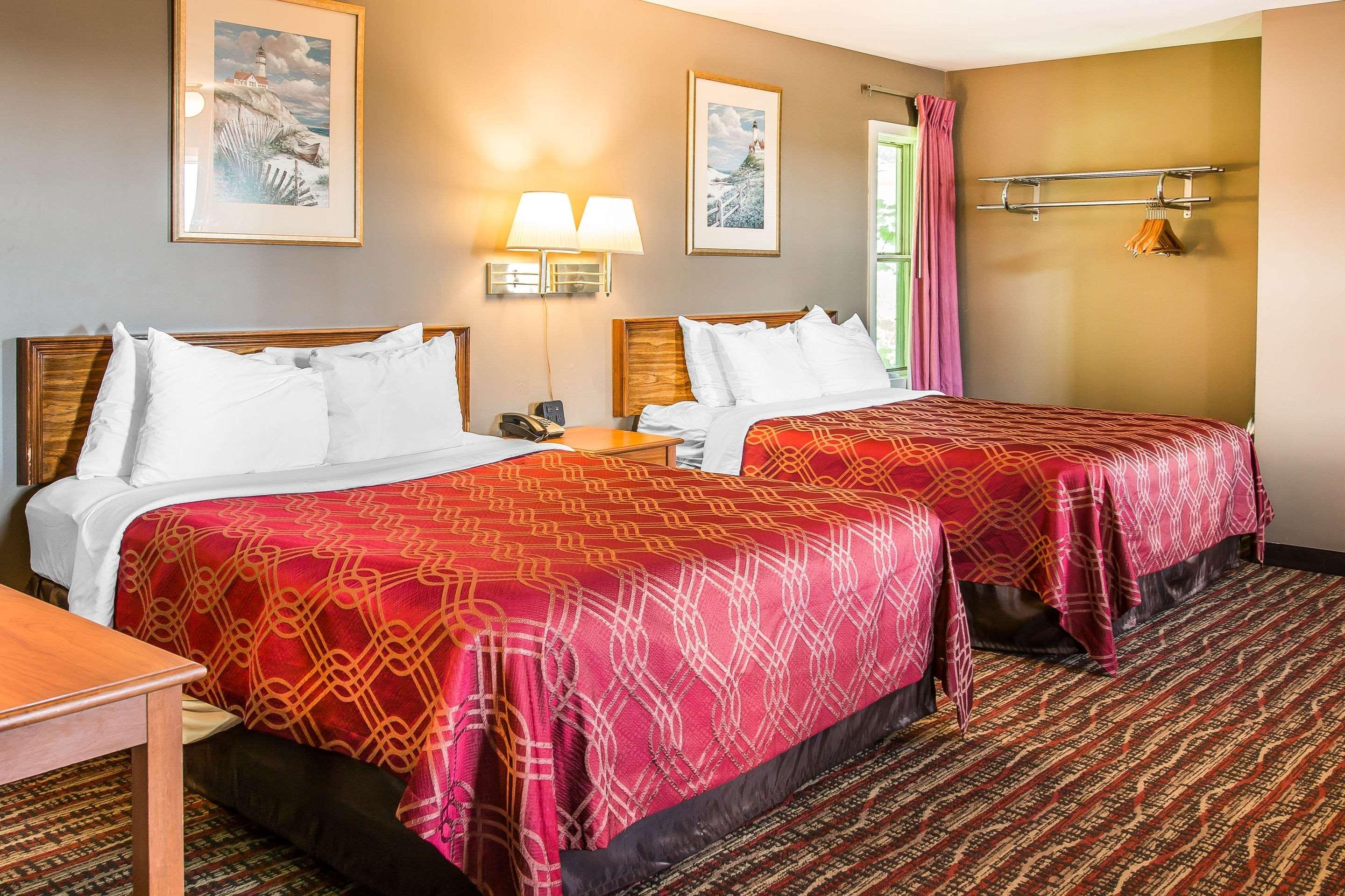 Econo Lodge Lakeview Маркет Екстериор снимка