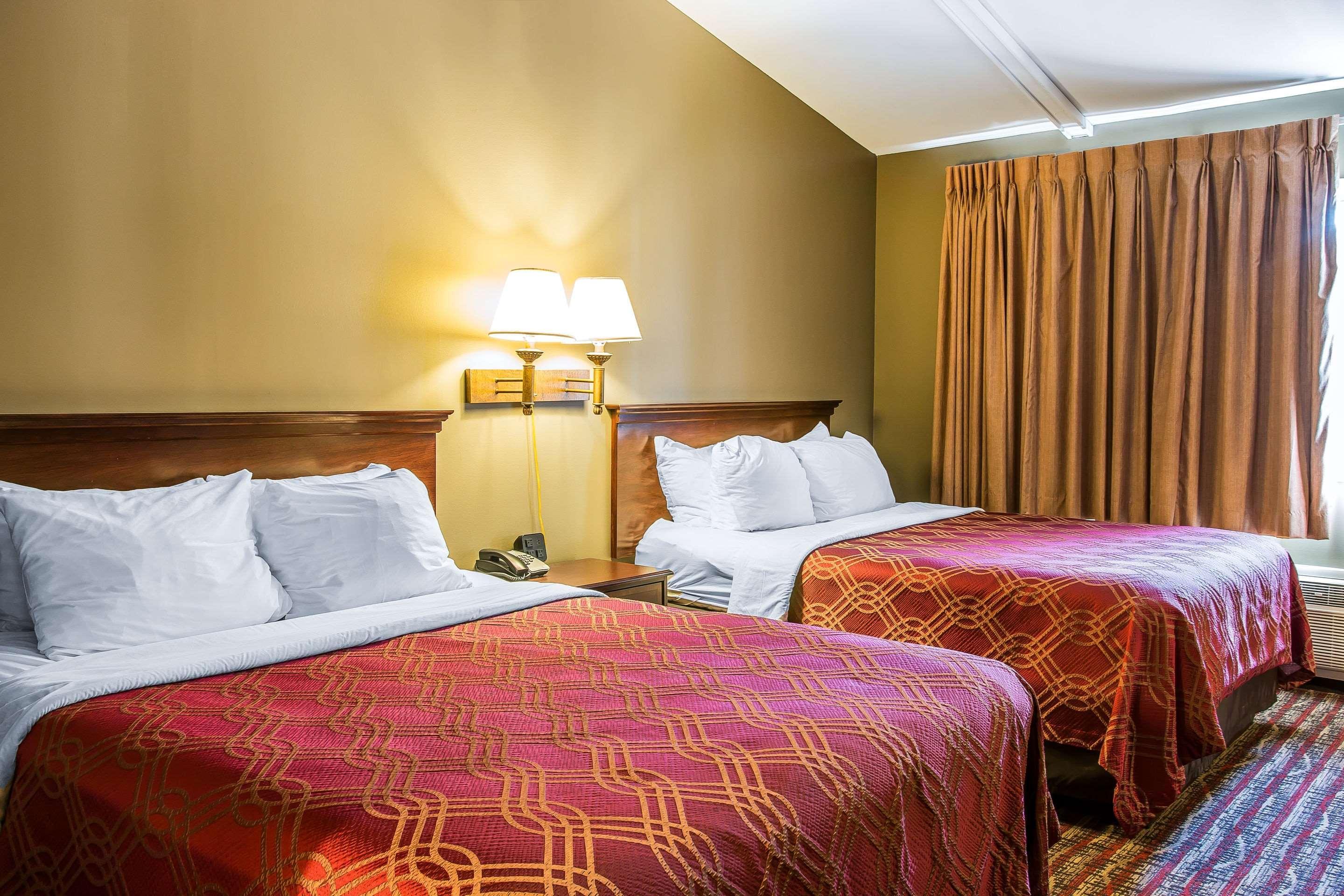 Econo Lodge Lakeview Маркет Екстериор снимка