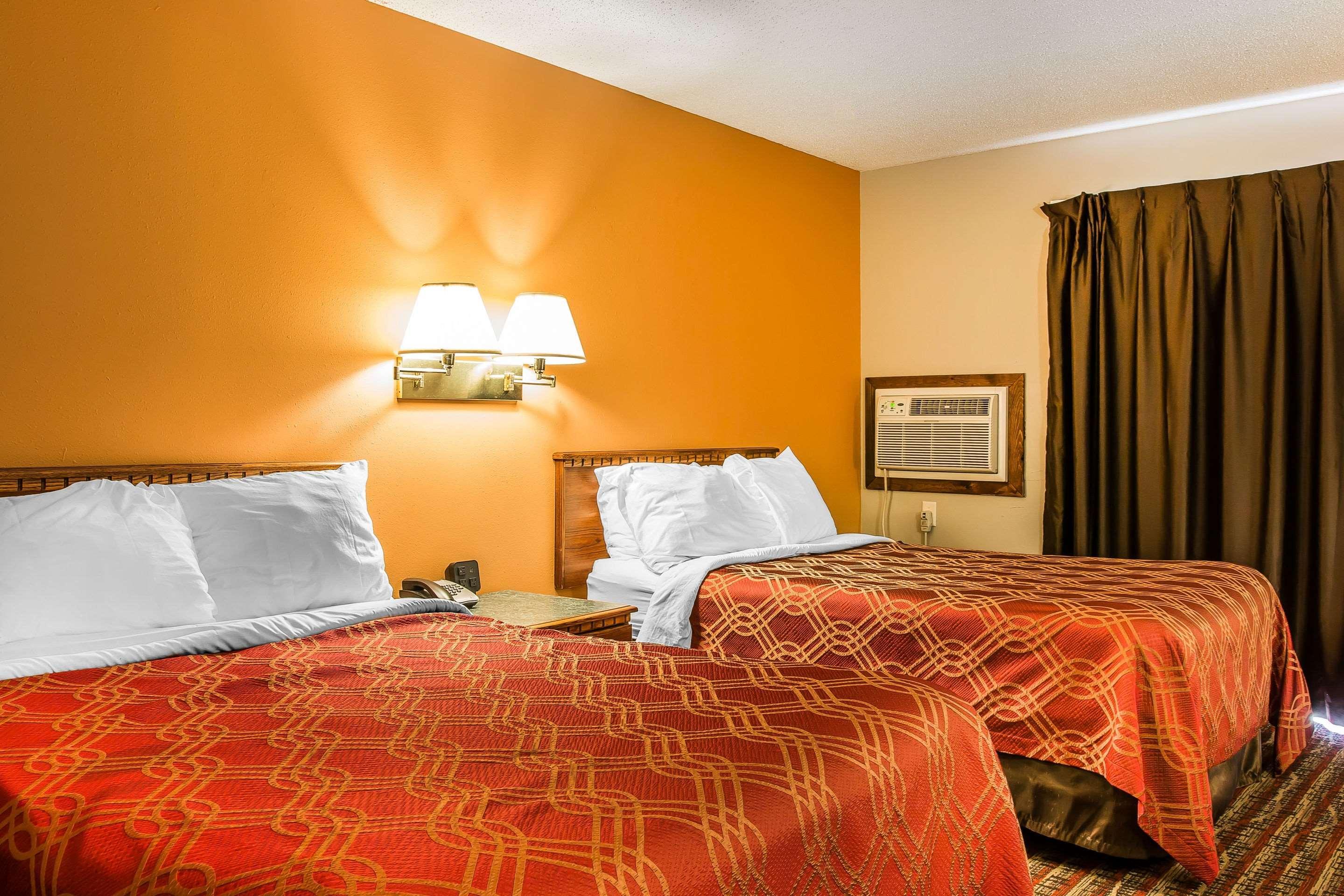 Econo Lodge Lakeview Маркет Екстериор снимка