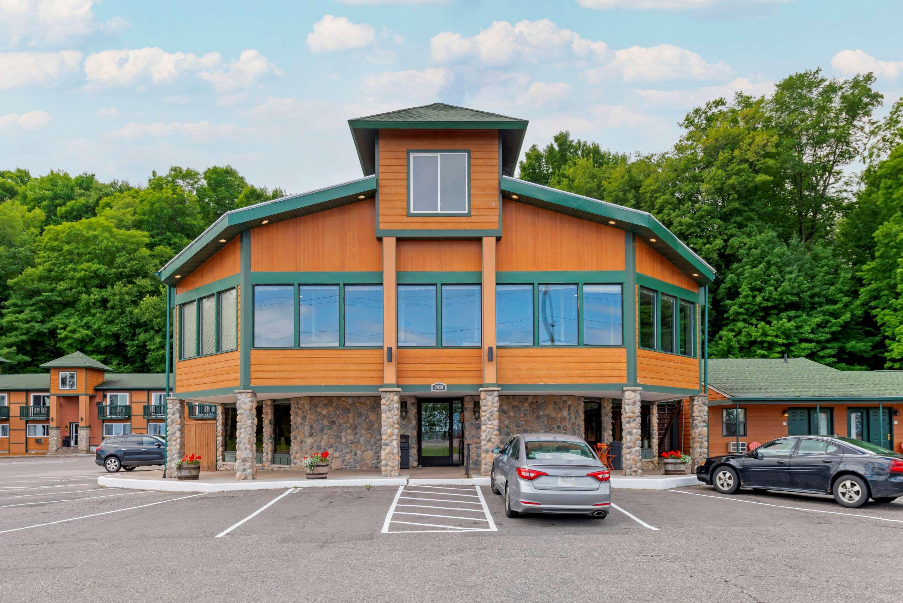 Econo Lodge Lakeview Маркет Екстериор снимка