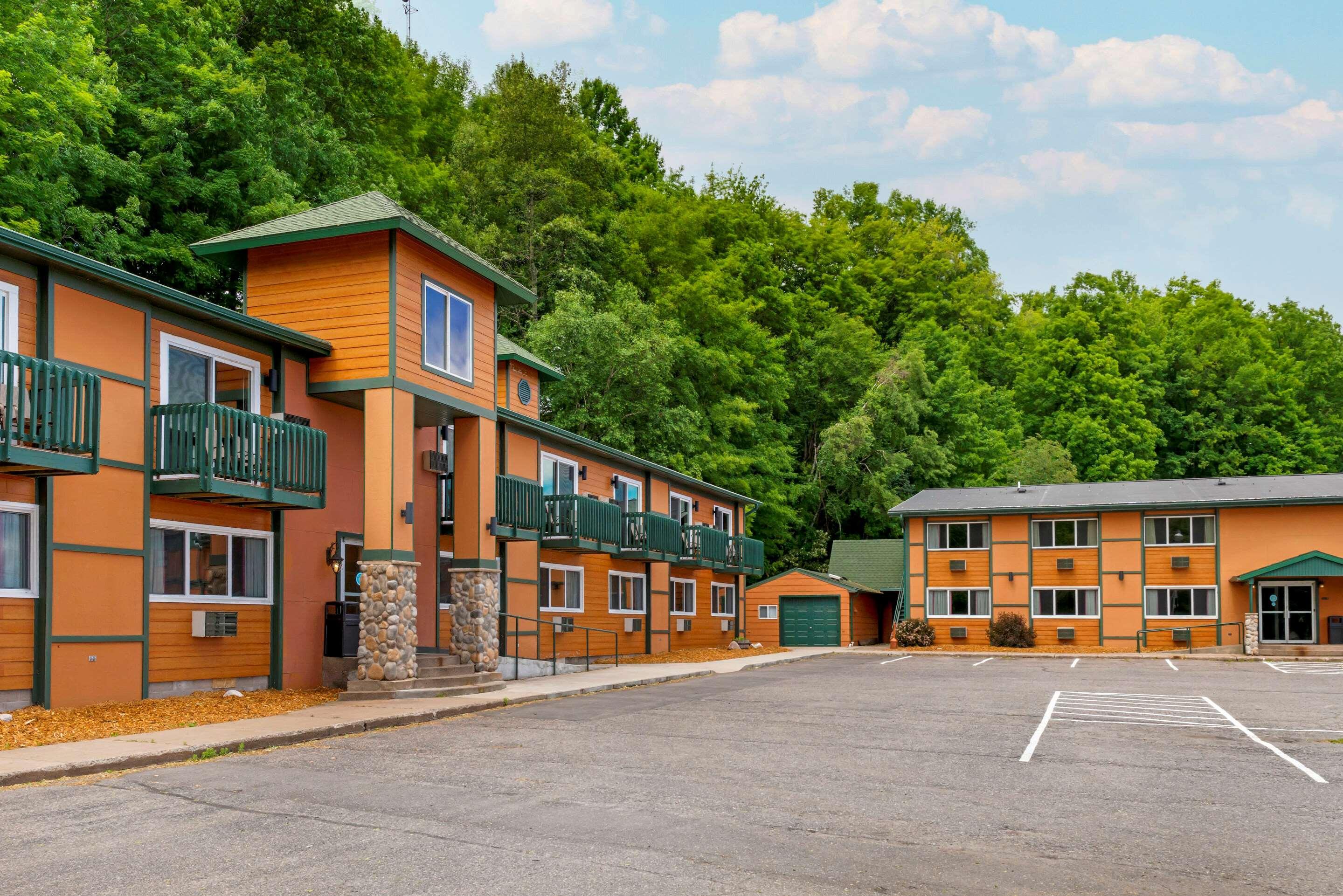Econo Lodge Lakeview Маркет Екстериор снимка