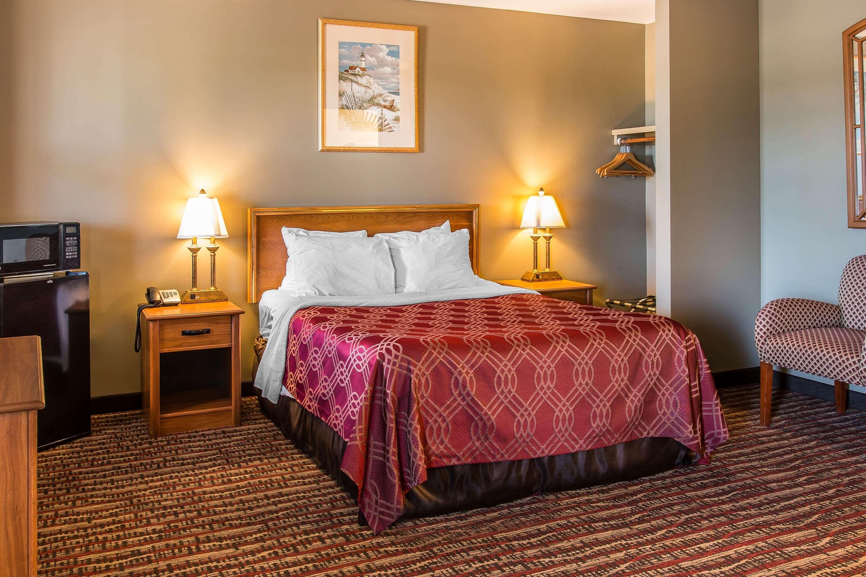 Econo Lodge Lakeview Маркет Екстериор снимка